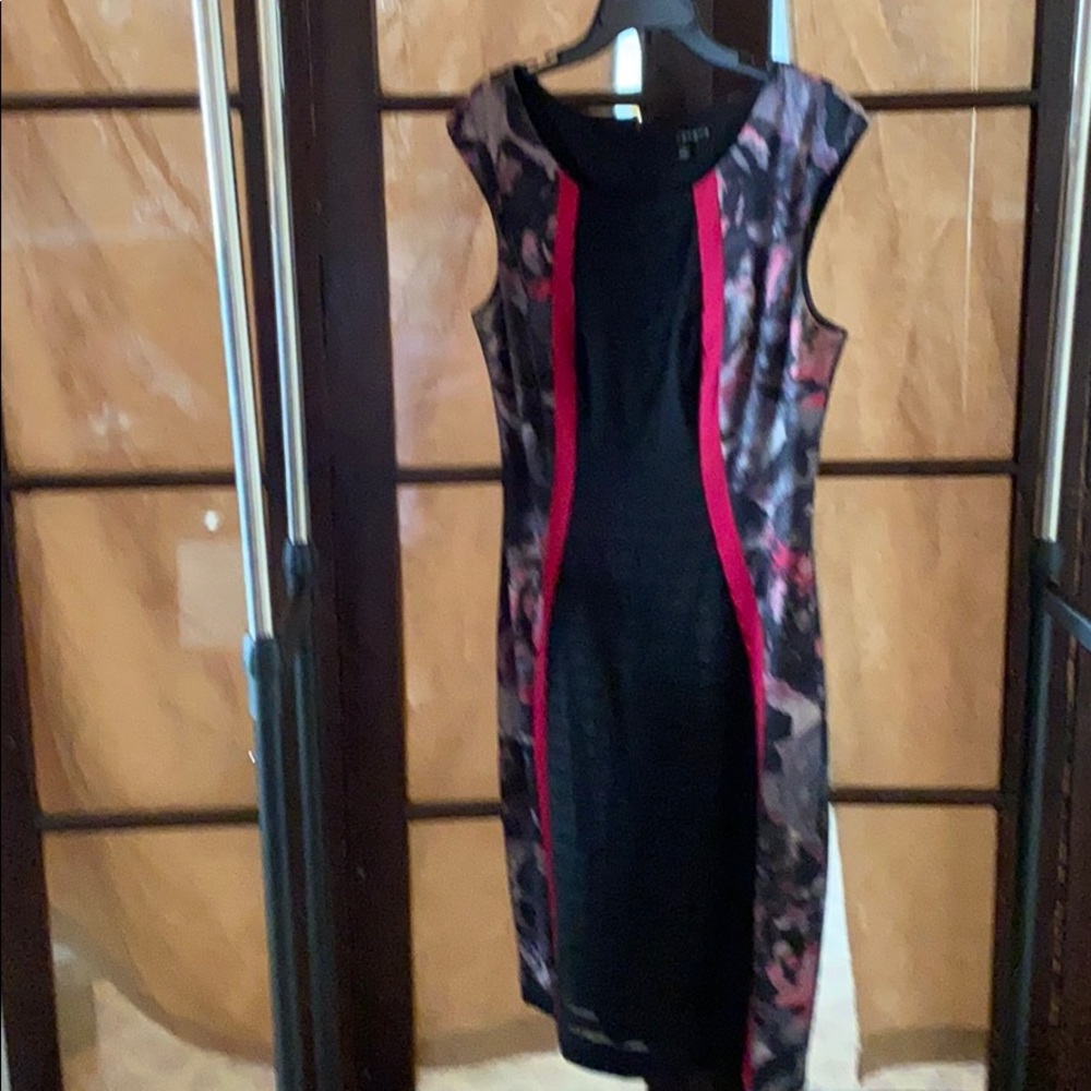 Sleeveless midi dress